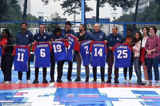 'thế hệ vàng 98' kỷ niệm 20 năm chiến thắng Brazil ảnh 3 'the he vang 98' ky niem 20 nam chien thang Brazil anh 3