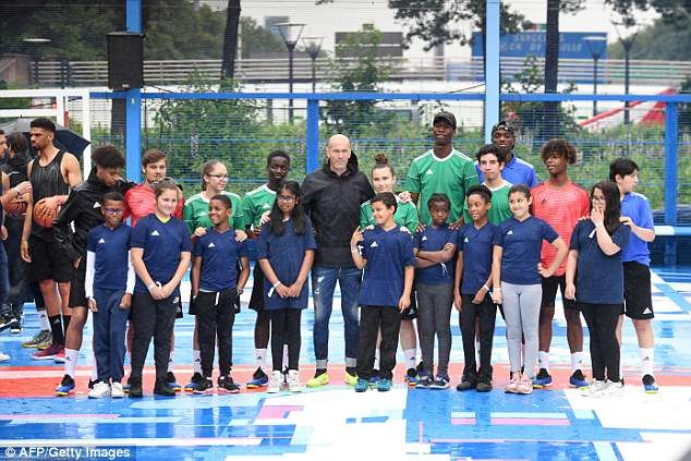 'thế hệ vàng 98' kỷ niệm 20 năm chiến thắng Brazil ảnh 8 'the he vang 98' ky niem 20 nam chien thang Brazil anh 8