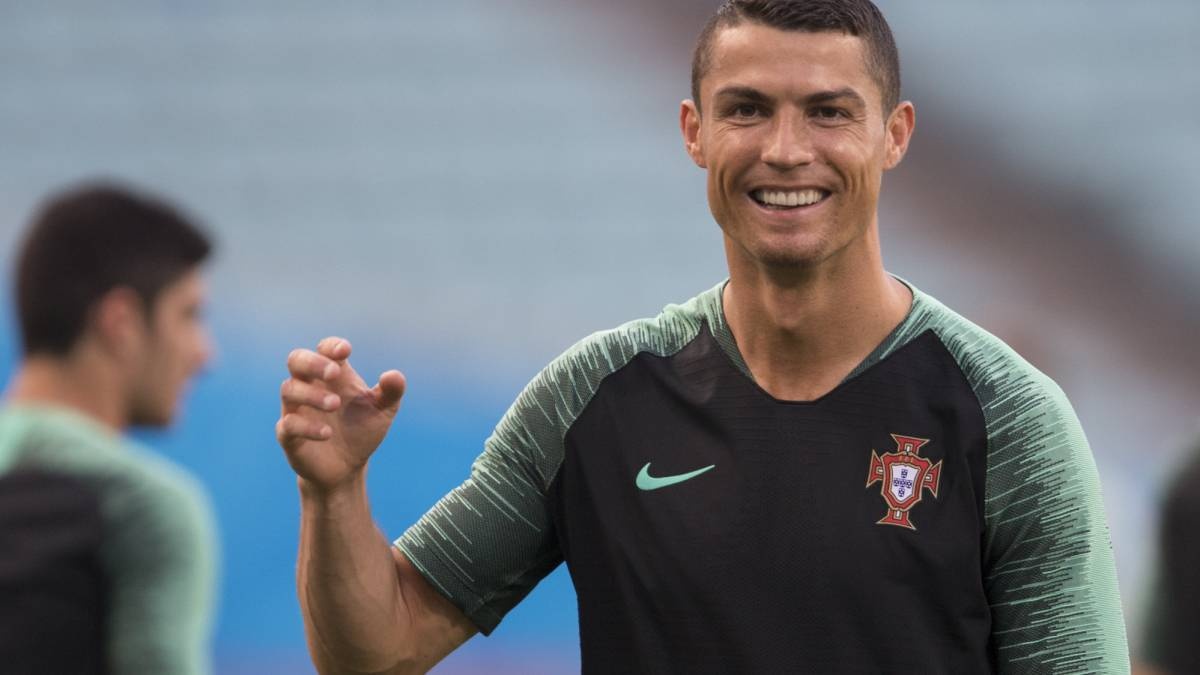 World Cup ngay 15/6: Ronaldo khang dinh se danh bai Tay Ban Nha hinh anh