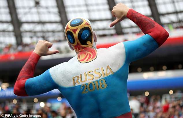 Tổng thống Putin bắt tay thái tử Saudi Arabia ảnh 7 Tong thong Putin bat tay thai tu Saudi Arabia anh 7