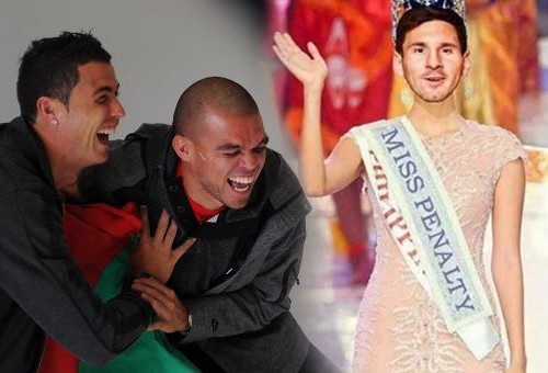 Anh che Ronaldo cuoi nhao Messi da hong 11 m o tran gap Iceland hinh anh