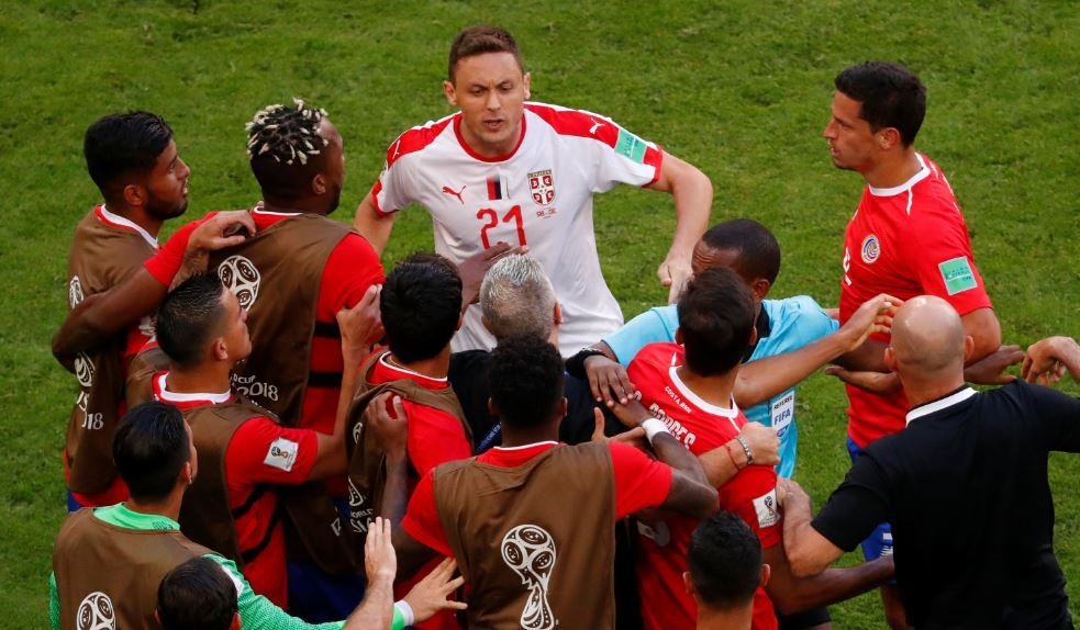 Matic gio tro gay su cau gio giup doi nha gianh thang loi hinh anh