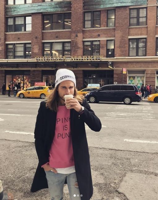 Tiền vệ người mẫu Iceland ảnh 4 Tien ve nguoi mau Iceland anh 4