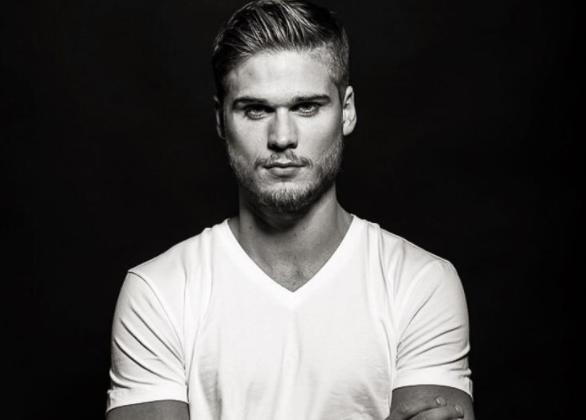 Tien ve kiem nguoi mau Iceland noi tieng sau 30 phut doi dau Messi hinh anh