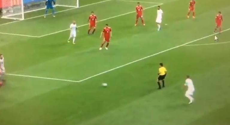 Ramos giat cui cho trong tai anh 1