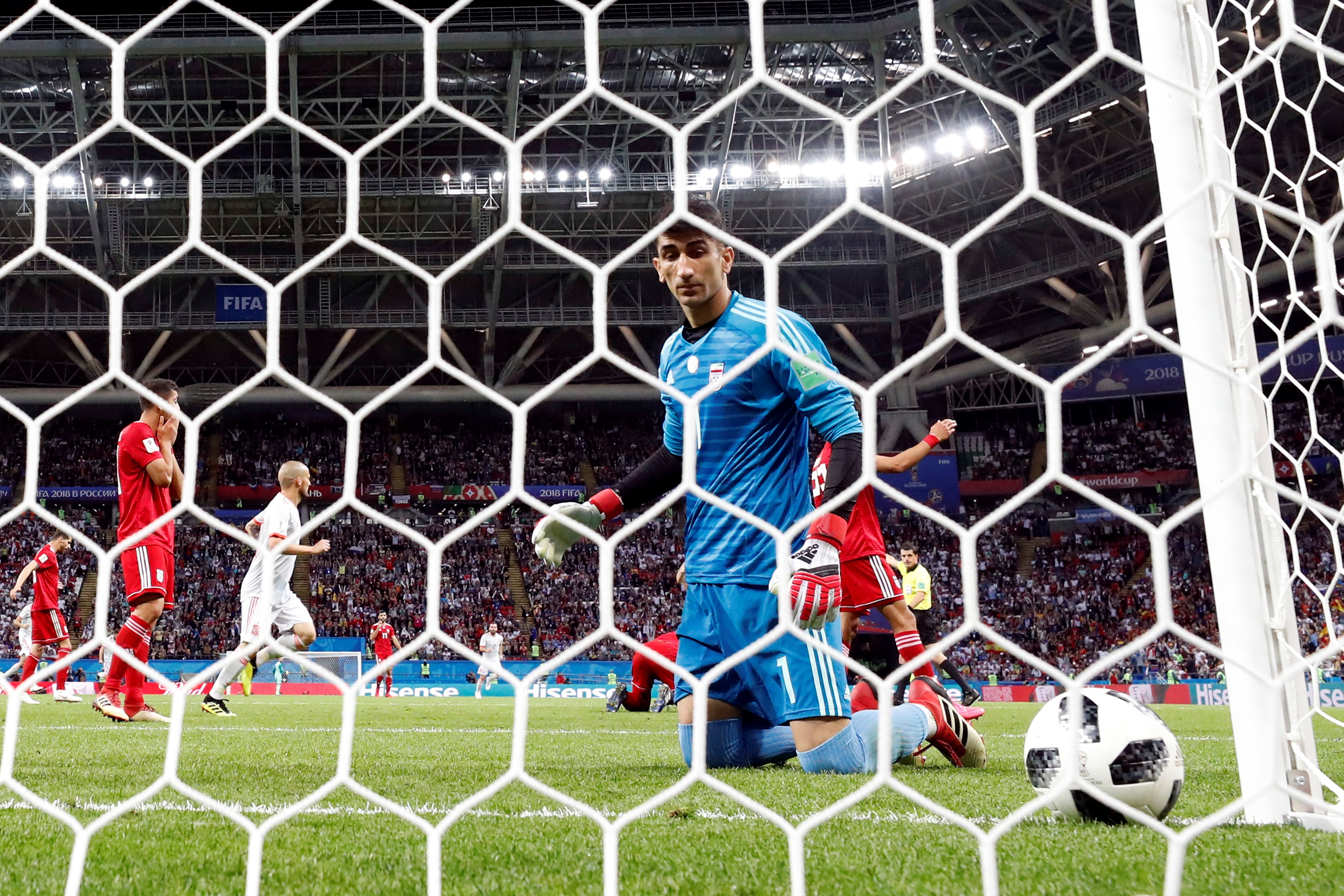 Iran an mung hut ban thang anh 9