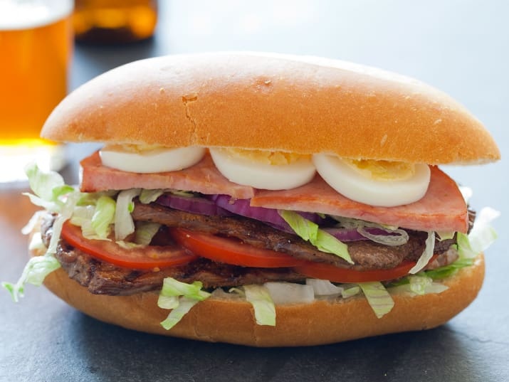 Ronaldo mang đặc sản quê hương đến World Cup ảnh 2 Ronaldo mang dac san que huong den World Cup anh 2