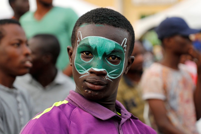 CDV Nigeria chet lang,  cau thu bat khoc anh 6