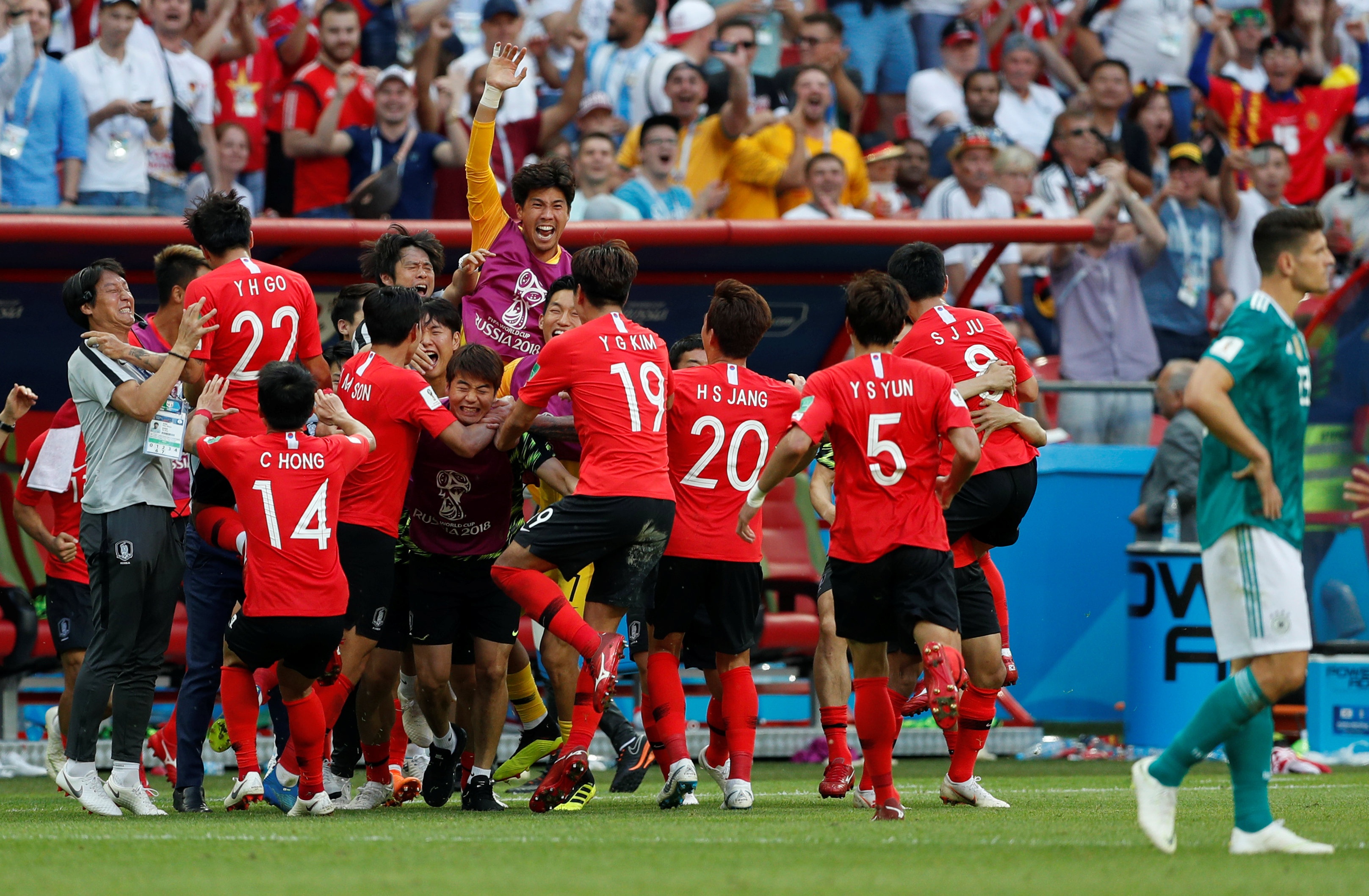 Dan sao Han Quoc guc nga sau ma ha nhuc DKVD Duc anh 6