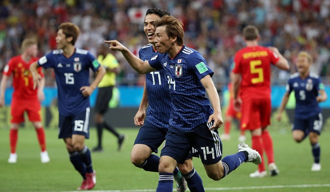 Tuyen Nhat duoc chao don nhu nguoi hung khi tro ve anh 8