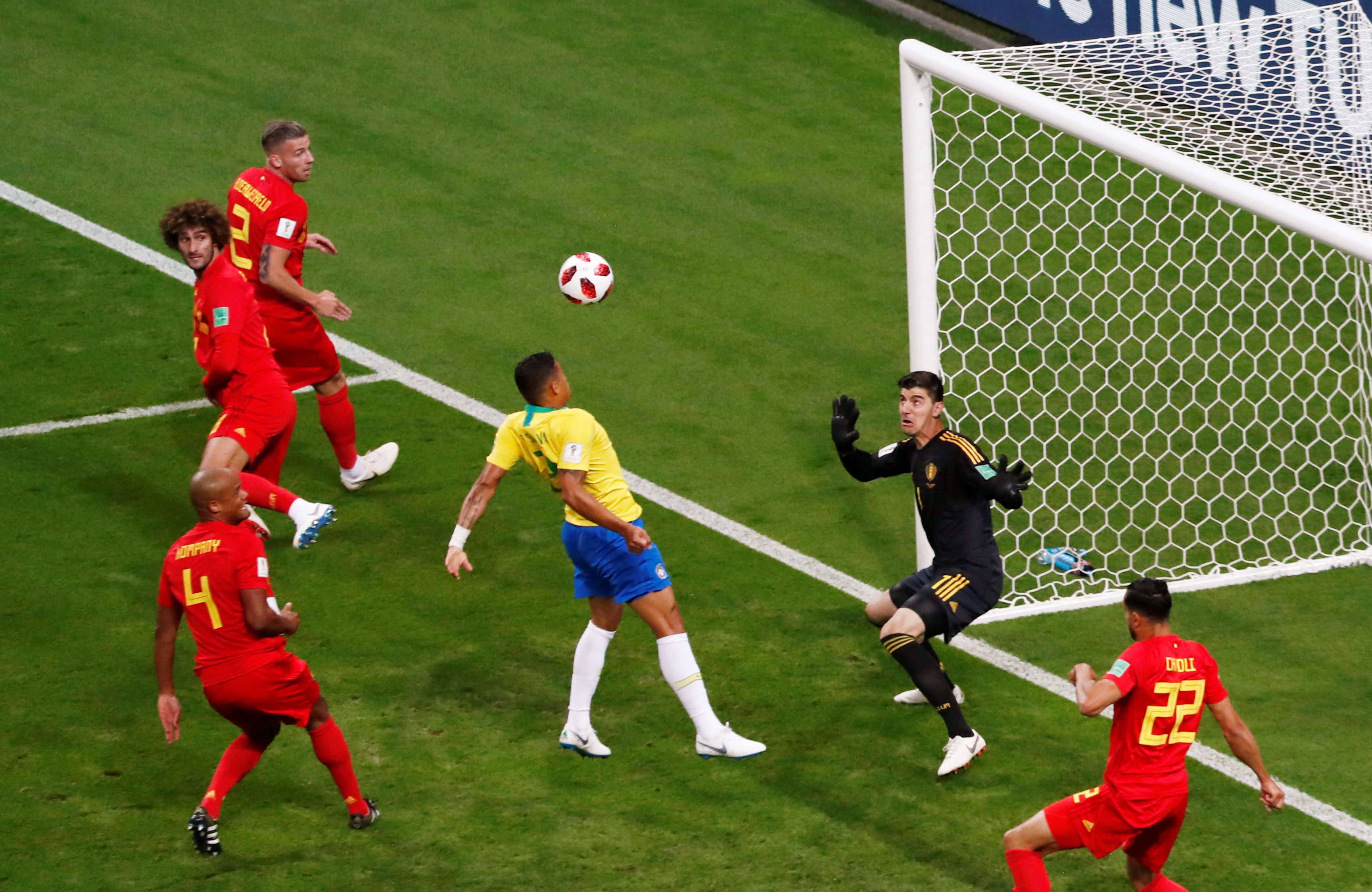 Cham diem Brazil 1-2 Bi anh 3