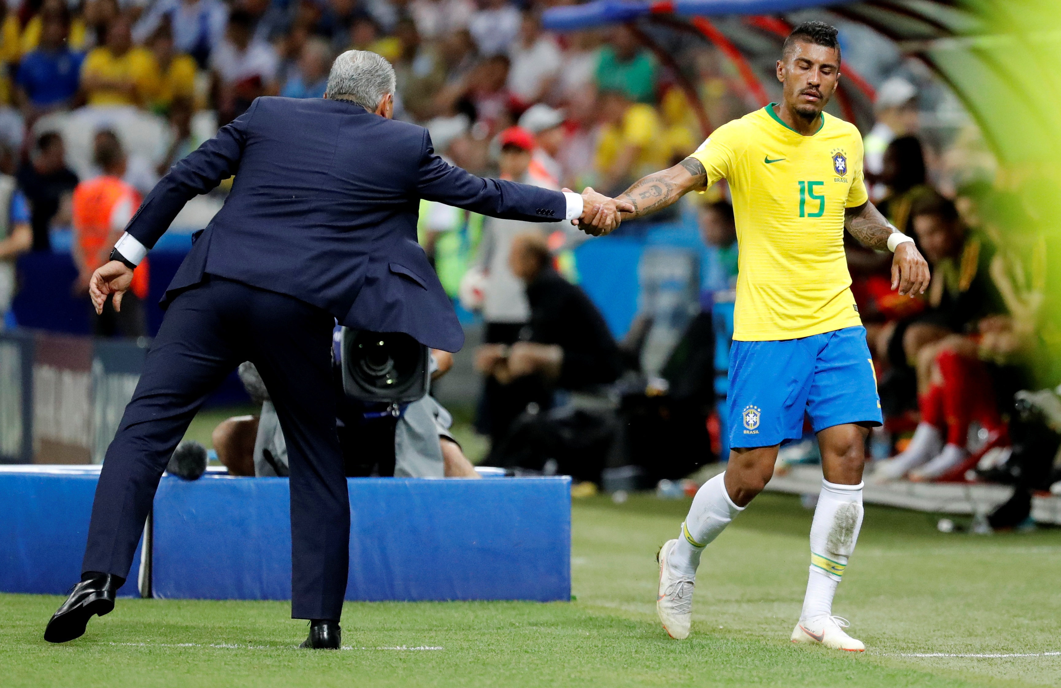 Cham diem Brazil 1-2 Bi anh 8