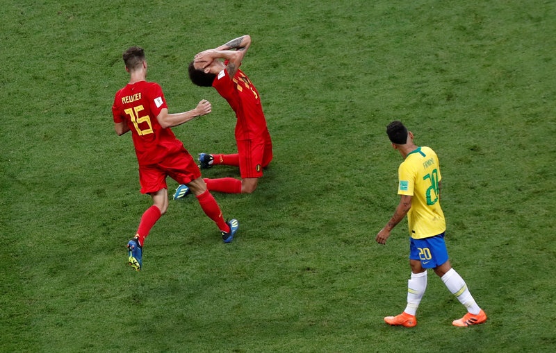 Neymar than tho,  cau thu Brazil cui dau anh 7