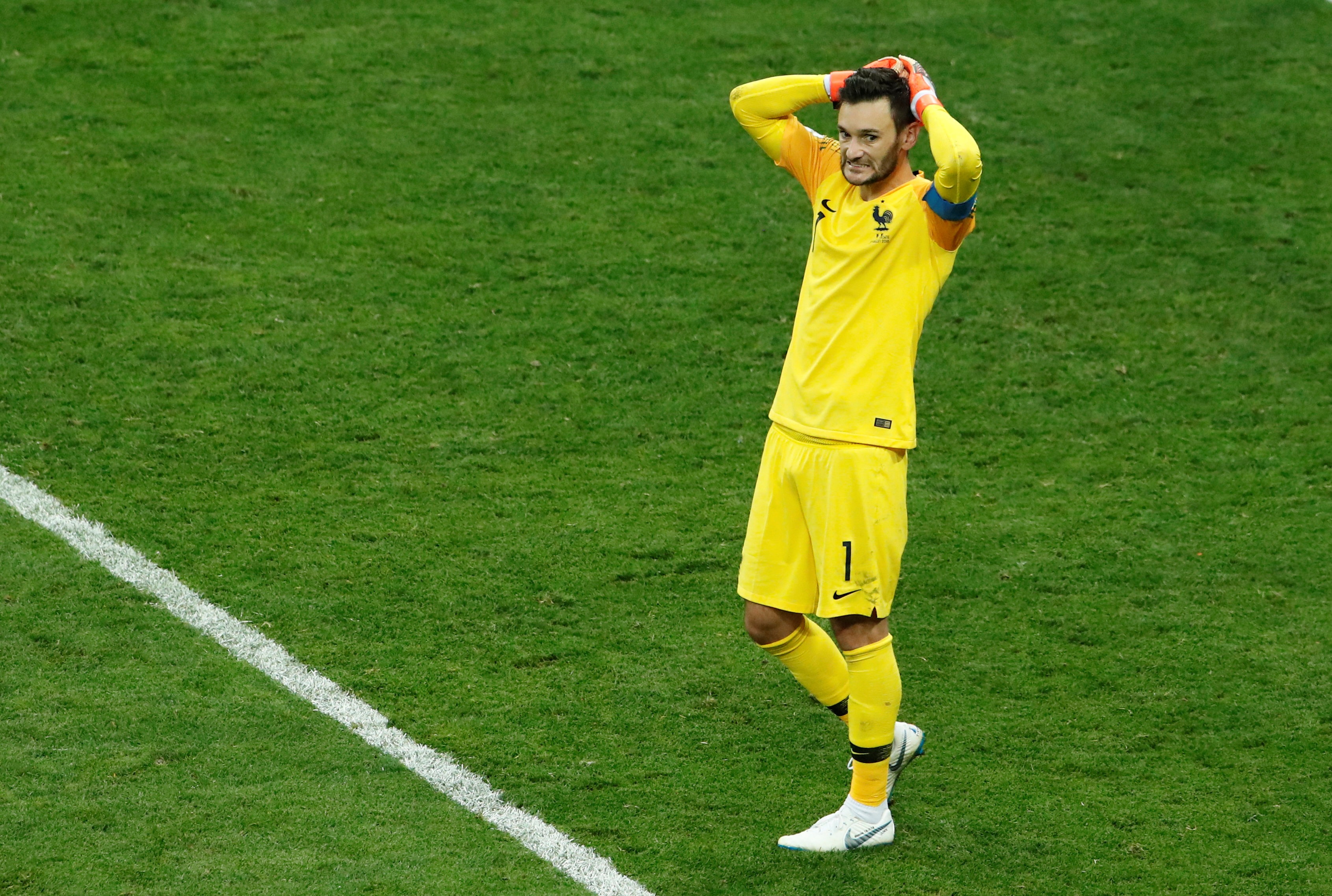 Hugo Llrois nguong ngung khi xem lai sai lam anh 2