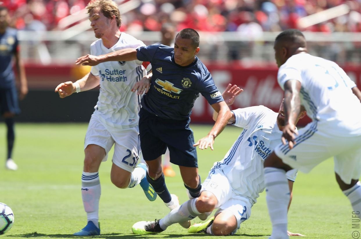 Luke Shaw bi cau thu MLS 'xau kim' anh 9