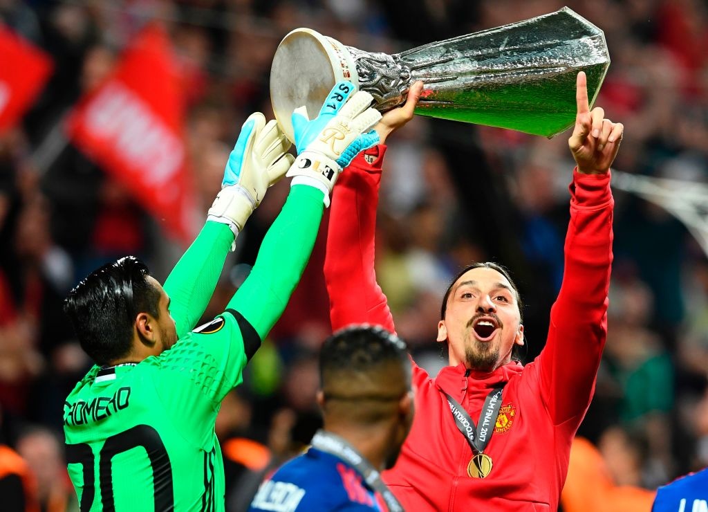 10 ban hop dong vo nghia anh 1