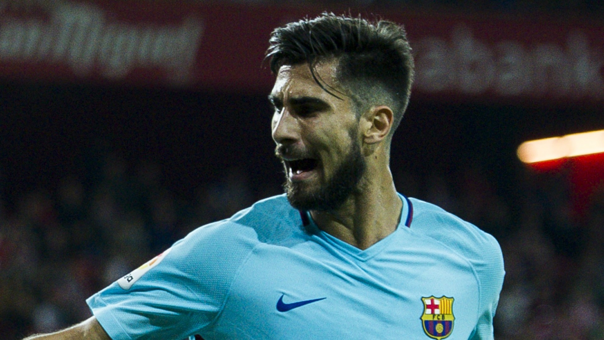 10 cau thu co the roi Barca anh 4