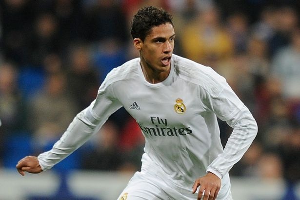 Doi hinh mua hut cua Mourinho anh 4