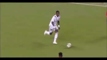 'Neymar moi' bi to an va o tran ra mat Real hinh anh