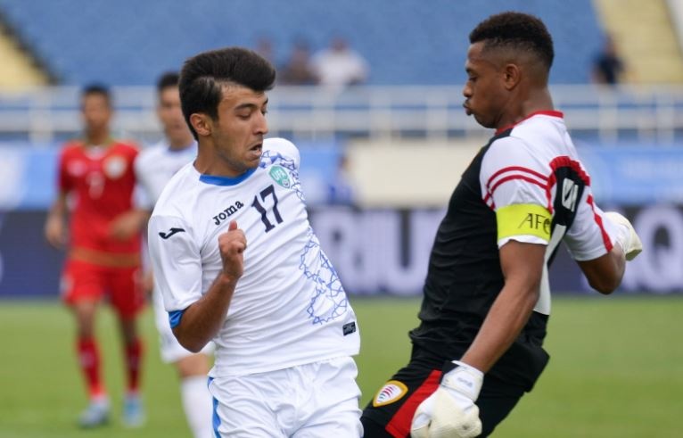 Phung phi co hoi, U23 Uzbekistan bi cam hoa khong ban thang o My Dinh hinh anh