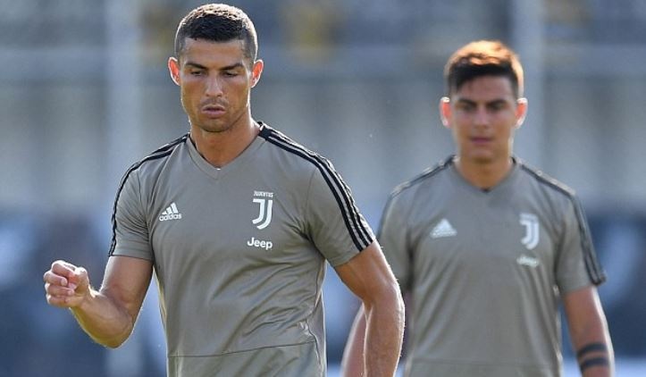 Ronaldo chon 'Messi moi' lam ban tap tai Juventus hinh anh