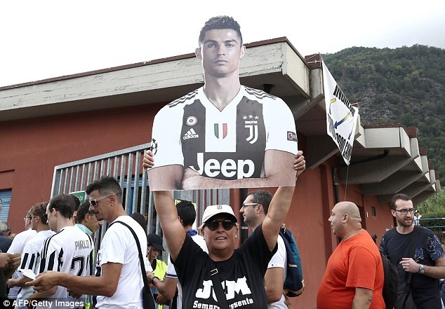 Ronaldo ghi ban dau tien cho Juventus anh 4