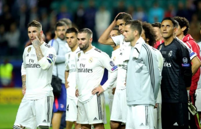 Real Madrid thua Atletico 2-4: Khong con Ronaldo, khong chien thang hinh anh