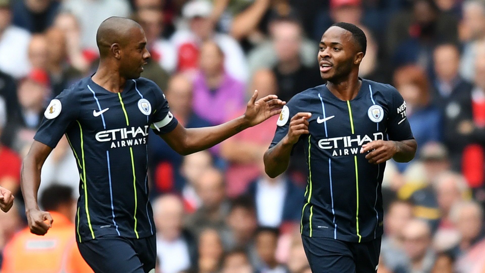 Sterling xuat sac hay chi la 'vua xu mu'? hinh anh