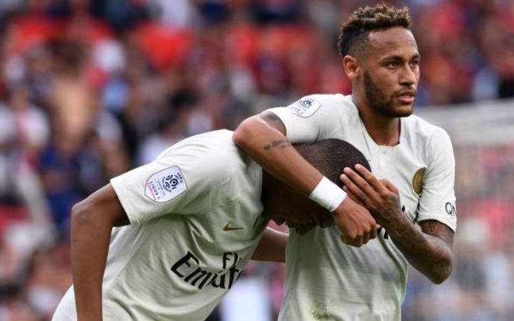 Mbappe lap cu dup anh 6