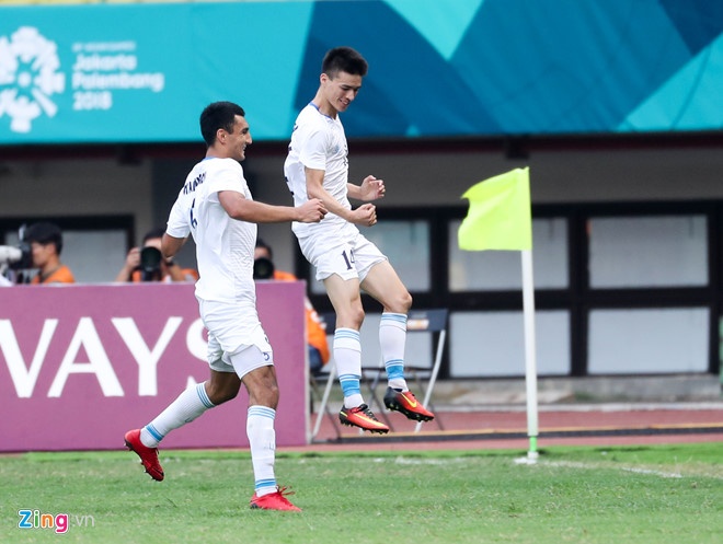 Olympic Han Quoc vs Olympic Uzbekistan anh 2