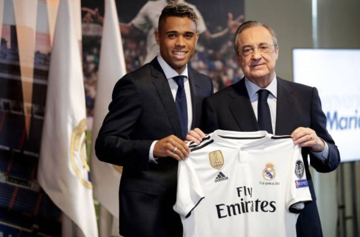 Tan binh so 7 khoa moi ban gai trong ngay ra mat anh 4