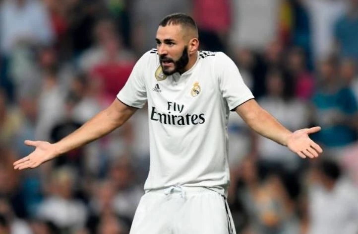 Real dan dau bang xep hang anh 6