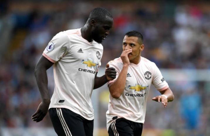 Rashford nhan the do anh 13