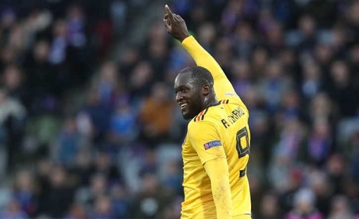 Lukaku lap cu dup, DT Bi gianh thang loi dau tien tai Nations League hinh anh