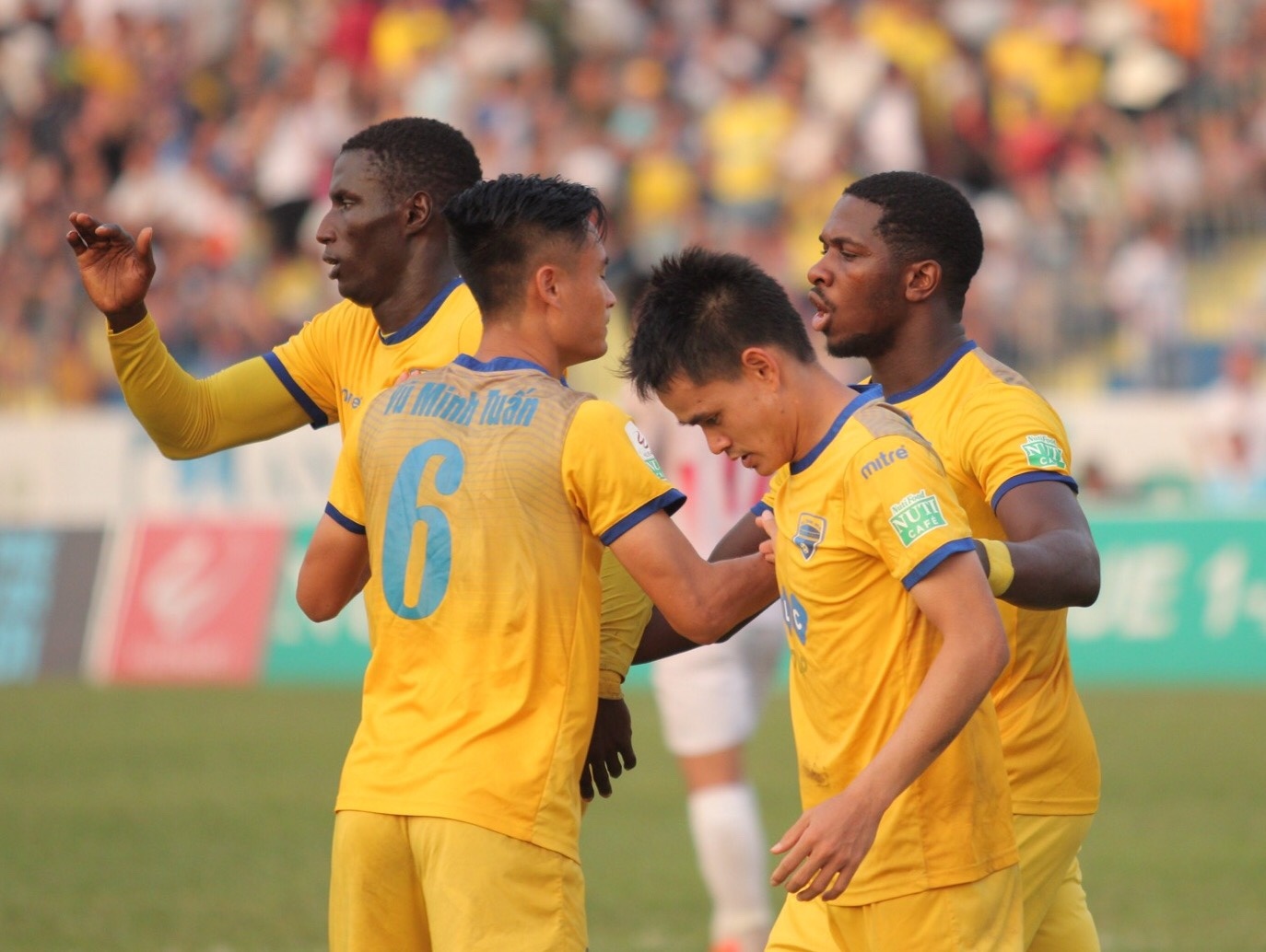 CLB Nam Định vs Thanh Hóa ảnh 1 CLB Nam Dinh vs Thanh Hoa anh 1