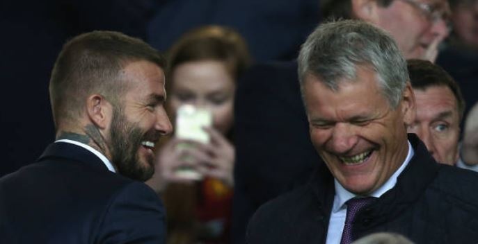 Beckham tro lai MU anh 4