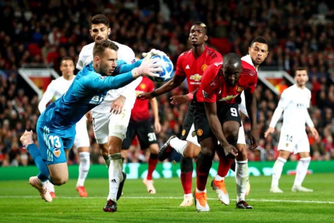 Beckham tro lai MU anh 9