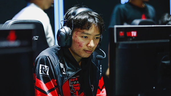 Doi LMHT Viet Nam co chien thang dau tay o giai the gioi hinh anh