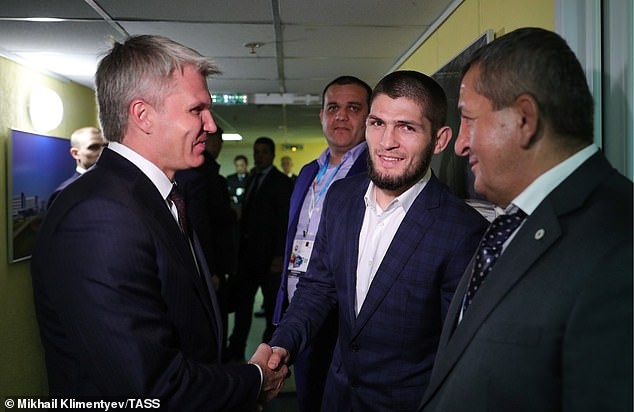 Khabib gặp Tổng thống Putin ảnh 2 Khabib gap Tong thong Putin anh 2