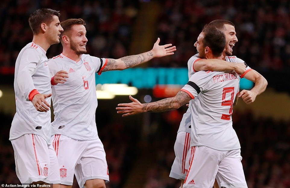 Wales bị Tây Ban Nha vùi dập ảnh 1 Wales bi Tay Ban Nha vui dap anh 1