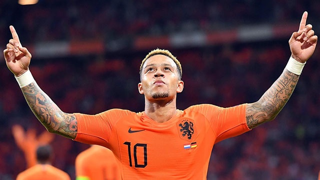 Cuu sao MU lap cong giup DT Ha Lan de bep tuyen Duc hinh anh