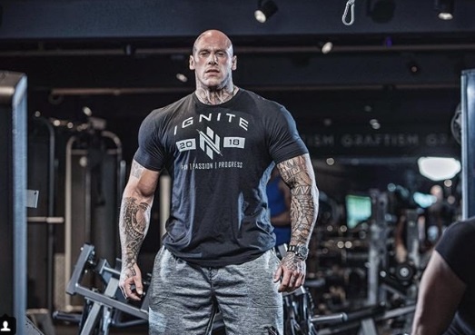 Quai thu the hinh gia nhap MMA anh 2