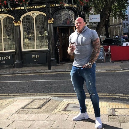 Quai thu the hinh gia nhap MMA anh 4