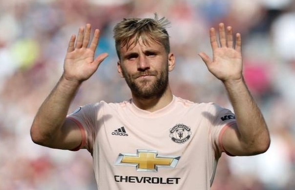 Luke Shaw va nhung cai ten gay bat ngo tai Premier League mua nay hinh anh