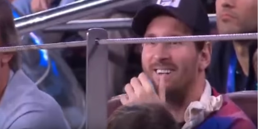 sao Inter nằm xuống sân cản cú sút phạt ảnh 2 sao Inter nam xuong san can cu sut phat anh 2