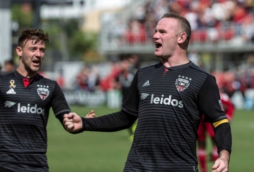 Tu choi dac quyen sieu sao, Rooney an ngu nhu dong doi tai DC United hinh anh