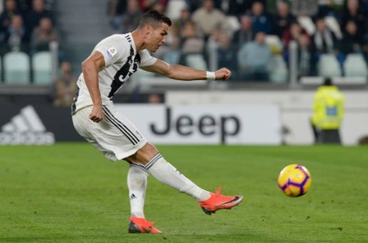 Ronaldo toa sang anh 2