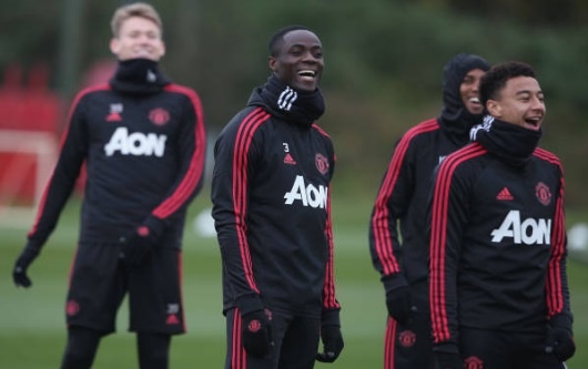 Pogba vang mat o derby Manchester anh 6