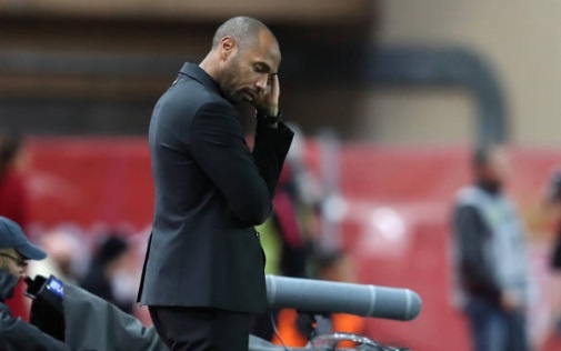 Henry cui dau nhin Monaco bi PSG vui dap tren san nha hinh anh