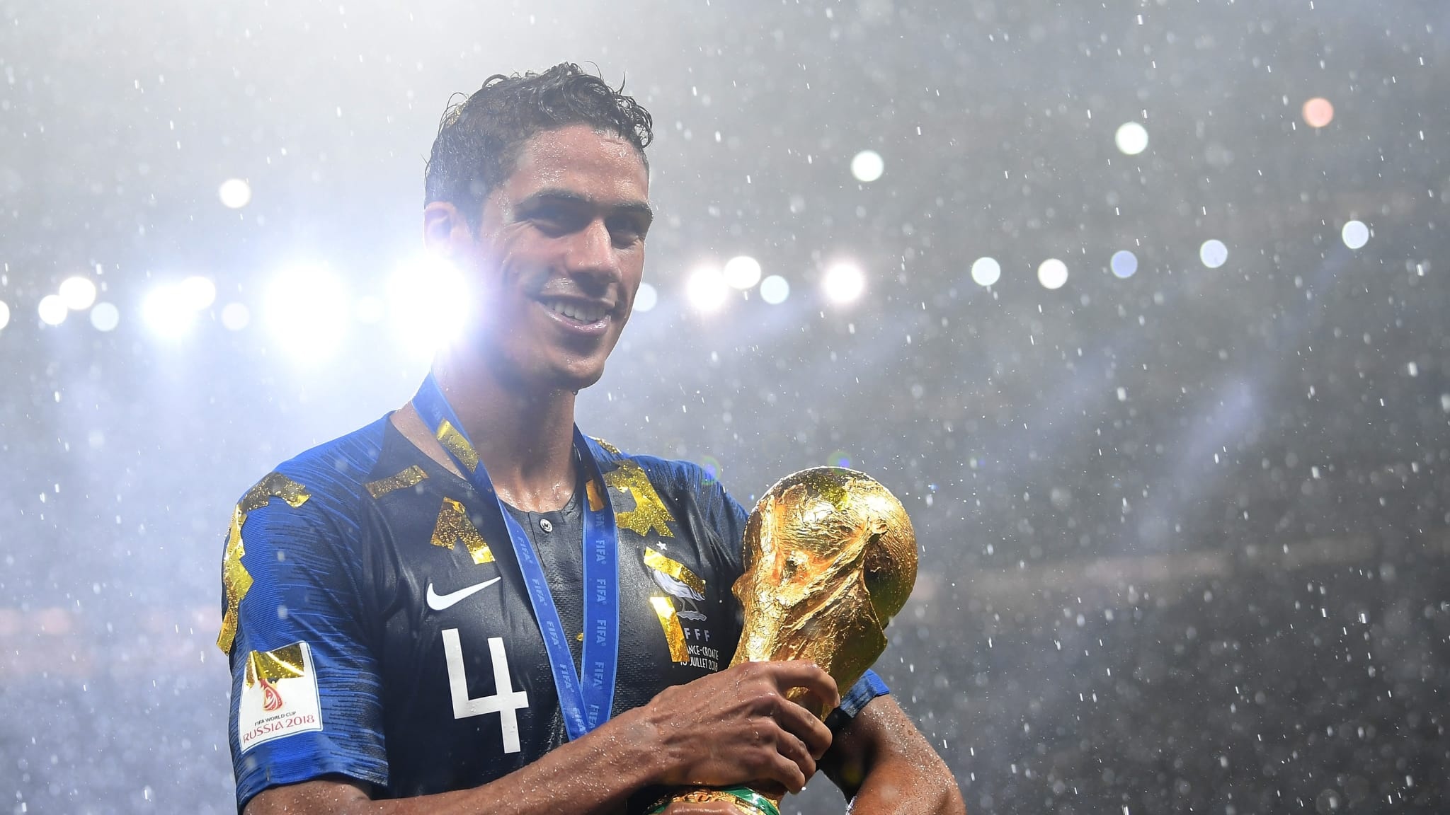 Modric la cau thu hay nhat nam anh 4